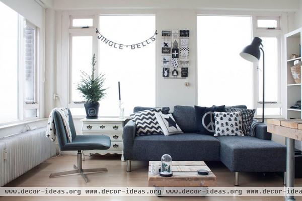 My Houzz: Black and White Make a Dutch Apartment All Right