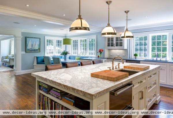 traditional kitchen by Robert A. Cardello Architects