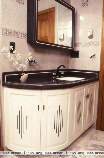 Splendor in the Bath: Art Deco Brings on the Elegance