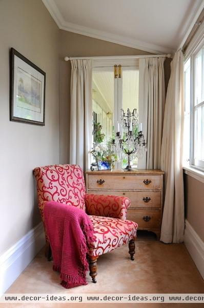 traditional living room by Luci.D Interiors