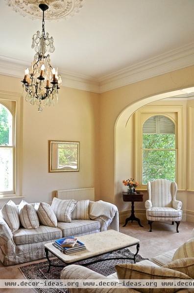 traditional living room by Luci.D Interiors