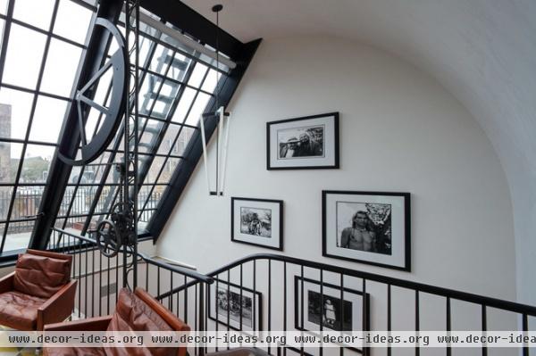 contemporary staircase by BWArchitects (formerly Basil Walter Architects)