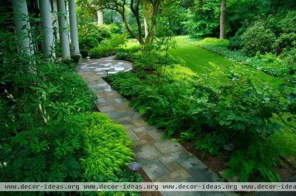 traditional landscape by Donald Pell - Gardens