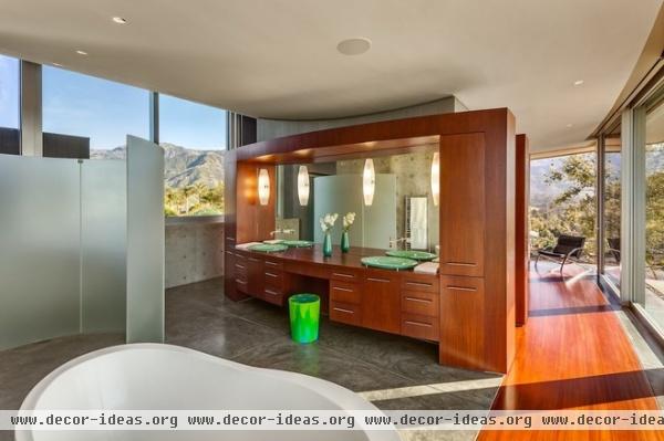 modern bathroom by Neumann Mendro Andrulaitis Architects LLP