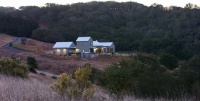 Houzz Tour: Barns Inspire a Modern Farm Compound