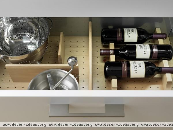 Conquer Clutter With Drawers: 14 Inventive Solutions