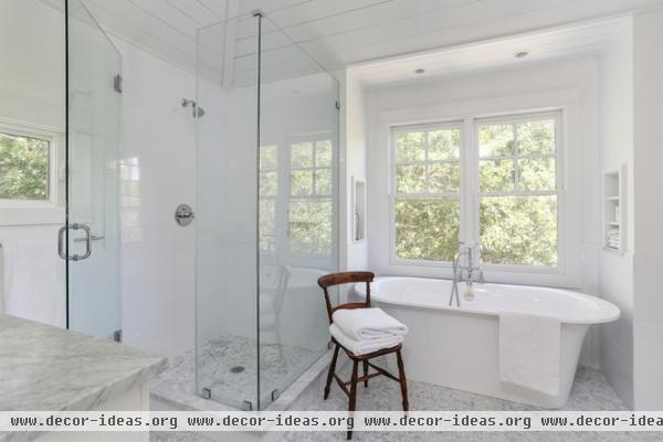 beach style bathroom by Amy Trowman Design