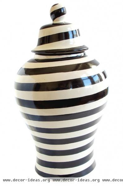 contemporary vases by Emilia Ceramics