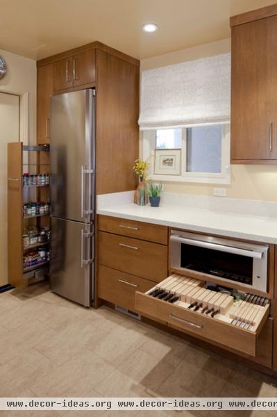 contemporary kitchen by KB Cabinets