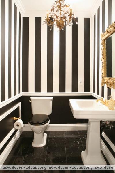 White Toilet, Black Lid: Trending in a Bathroom Near You