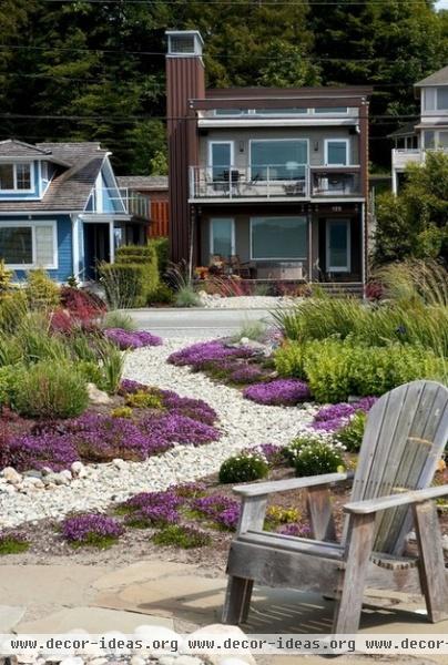 beach style landscape by Dan Nelson, Designs Northwest Architects