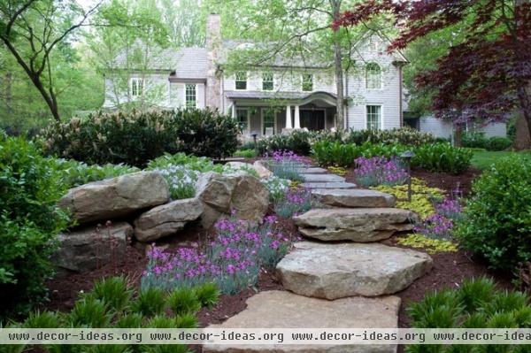 traditional landscape by Bruce Clodfelter and Associates