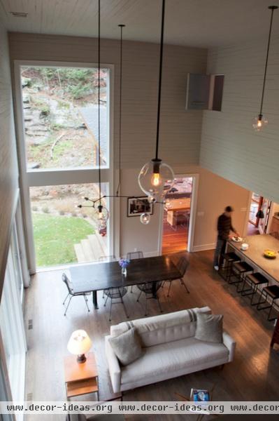 contemporary dining room by Hall Smith Office_Architecture