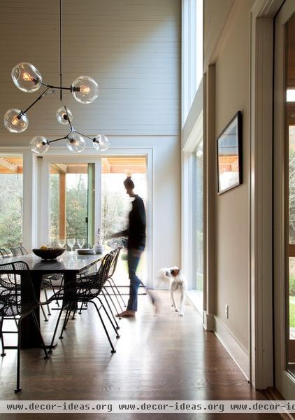 contemporary dining room by Hall Smith Office_Architecture