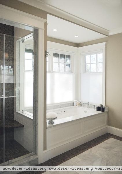 craftsman bathroom by Rill Architects