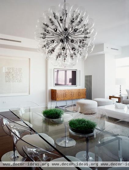 contemporary dining room by Cara Zolot Interiors Ltd.