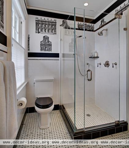 Black and White Bring Classic Style to a Bath