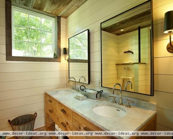 rustic bathroom by Kelly & Co.