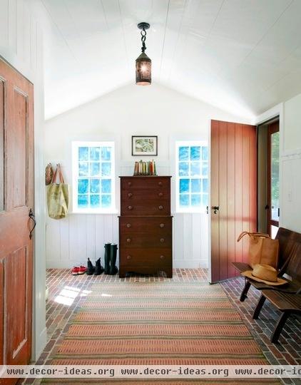 farmhouse entry by JAMES DIXON ARCHITECT PC