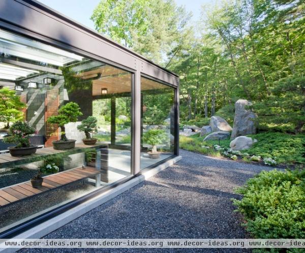 modern garage and shed by Flavin Architects