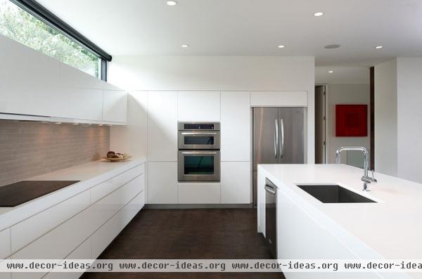 modern kitchen by CHRISTIAN DEAN ARCHITECTURE, LLC