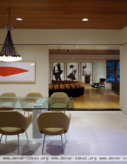 modern dining room by Knowles Blunck Architecture