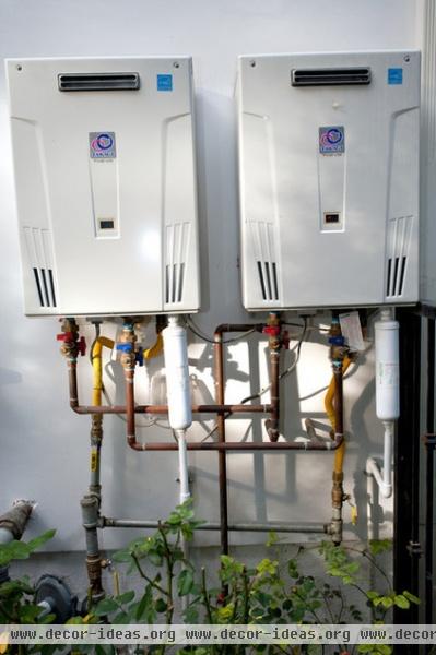 How to Switch to a Tankless Water Heater