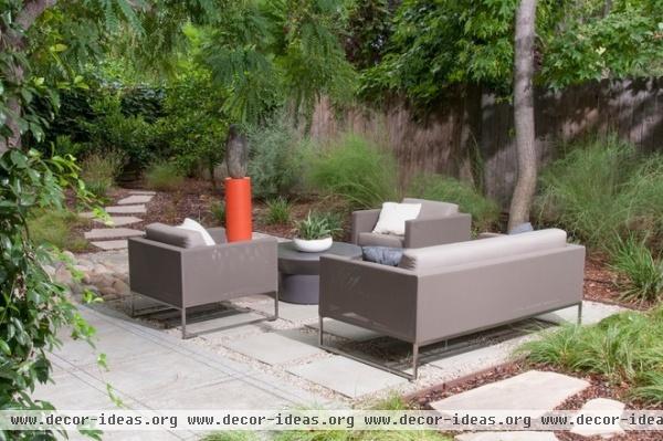 contemporary patio by June Scott Design