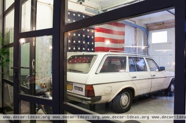 eclectic garage and shed by Louise de Miranda