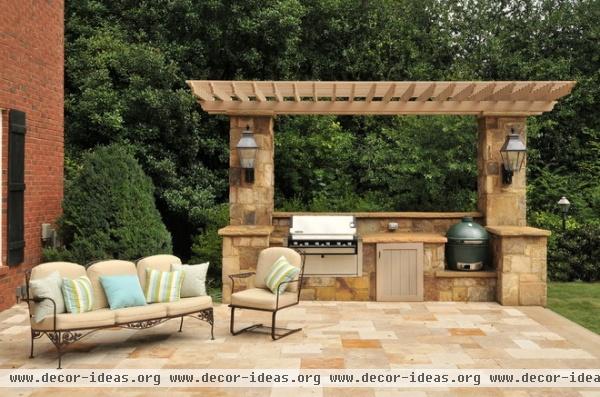 traditional patio by Clark Harris