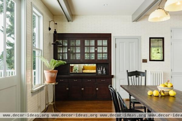 traditional kitchen by Jessica Helgerson Interior Design