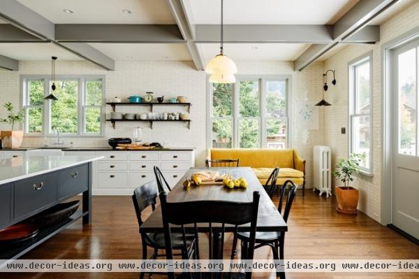 traditional kitchen by Jessica Helgerson Interior Design