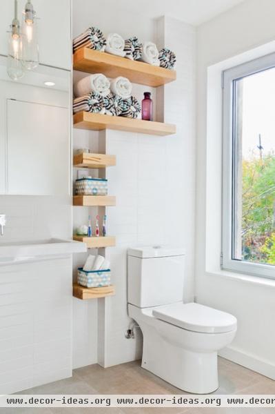 modern bathroom by Wanda Ely Architect Inc.