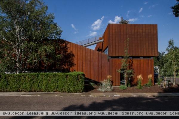 Houzz Tour: Diagonals Make a Point on a Modern Montana Home