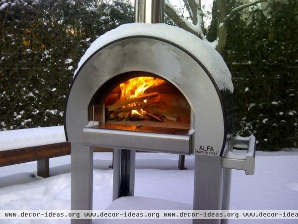 How to Get a Pizza Oven for the Patio