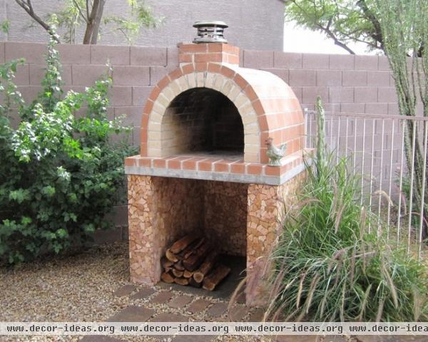 traditional landscape by BrickWood Ovens