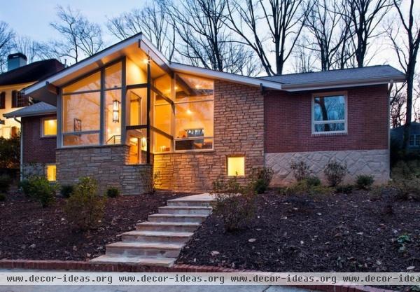 Houzz Tour: Making Midcentury Modern Work for Modern Times