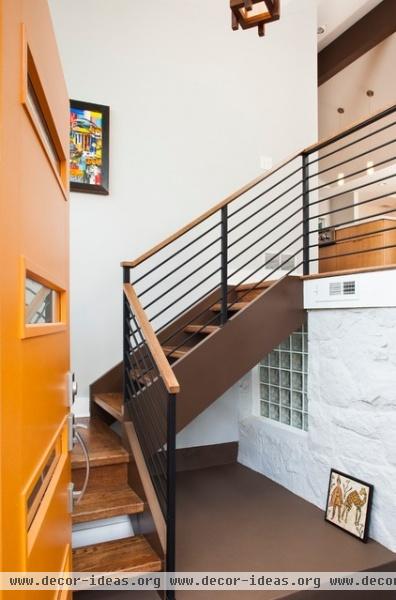 Houzz Tour: Making Midcentury Modern Work for Modern Times