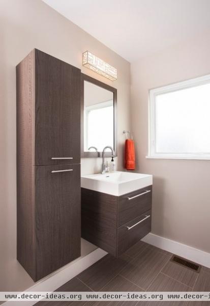 modern bathroom by Renewal Design-Build