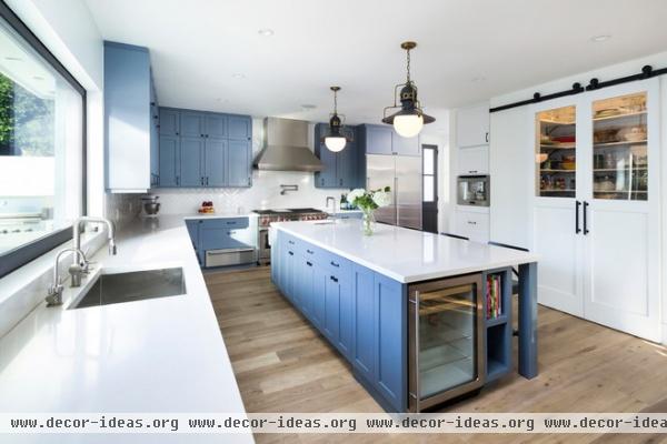 Houzz Tour: Part Traditional, Part Modern and All Family Friendly