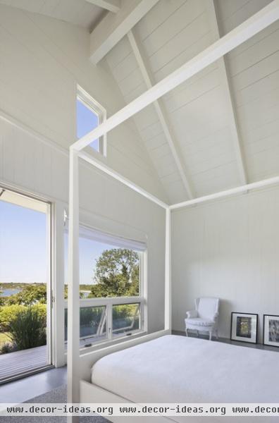 beach style bedroom by Robert Young Architects