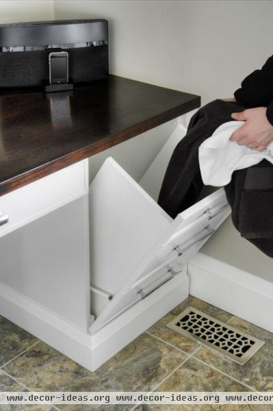 Hate Hauling Laundry? Give Dirty Clothes the Chute