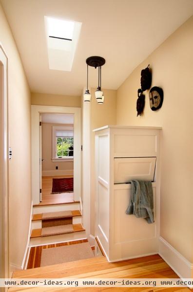 traditional laundry room by Henderer Design + Build