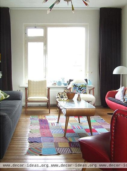 17 Gorgeous Ways to Work In a Patterned Area Rug