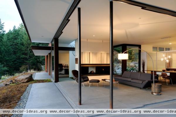 contemporary living room by Gary Gladwish Architecture