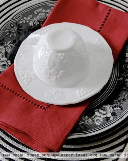 Got Hand-Me-Down Dinnerware? Make a Memorable Meal