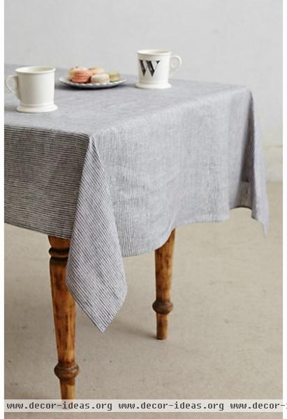 traditional table linens by Anthropologie