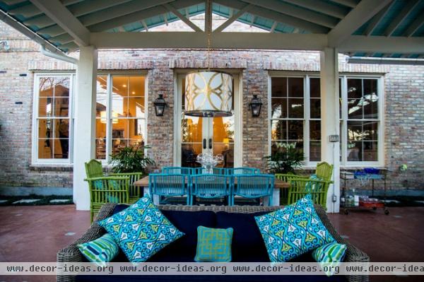 beach style patio by Mullin Landscape Associates, LLC