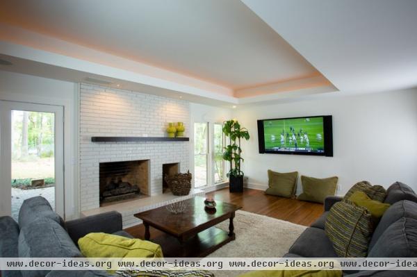 contemporary family room by MOSAIC Group [Architects and Remodelers]