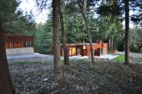 Houzz Tour: A Modern Getaway Nestled in the Trees